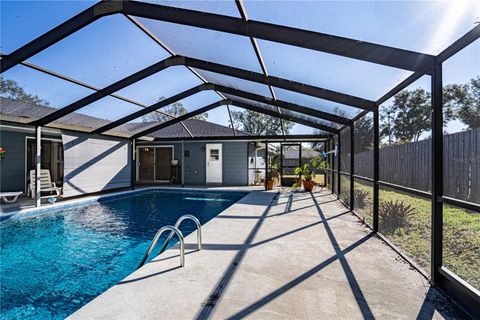 A home in WINTER HAVEN