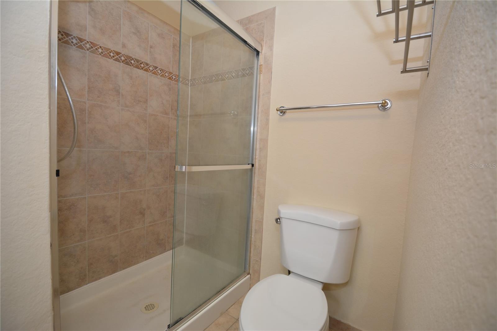 PALM POINTE - Residential