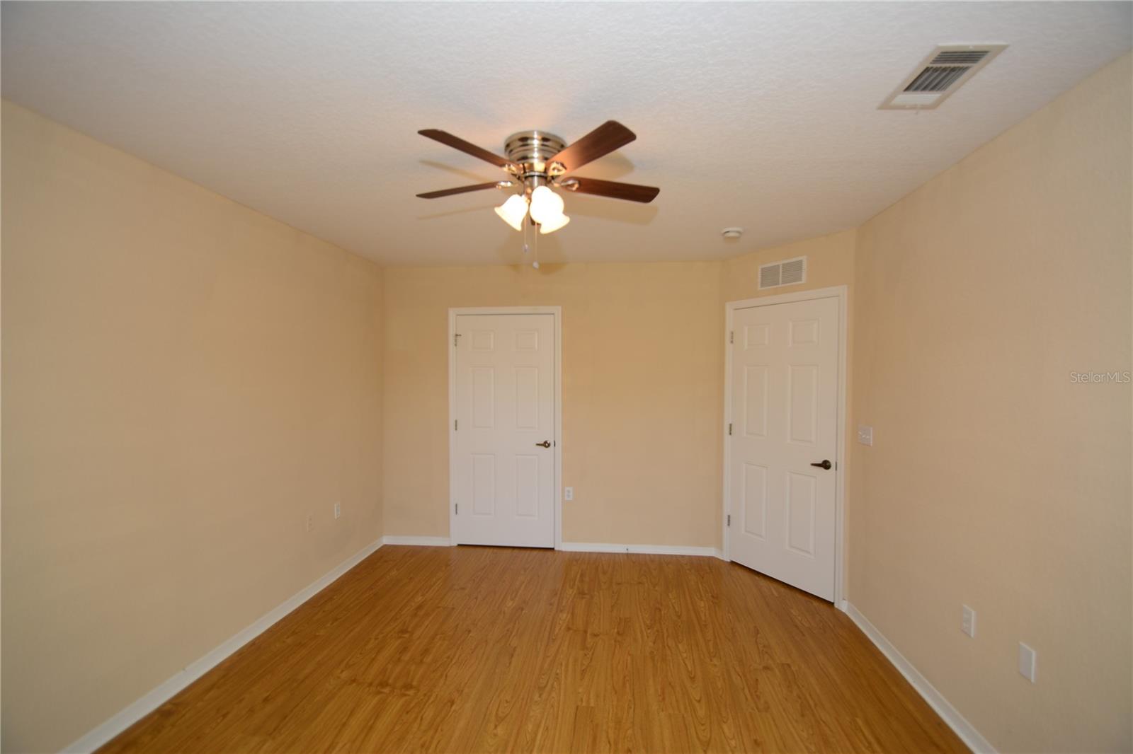 PALM POINTE - Residential