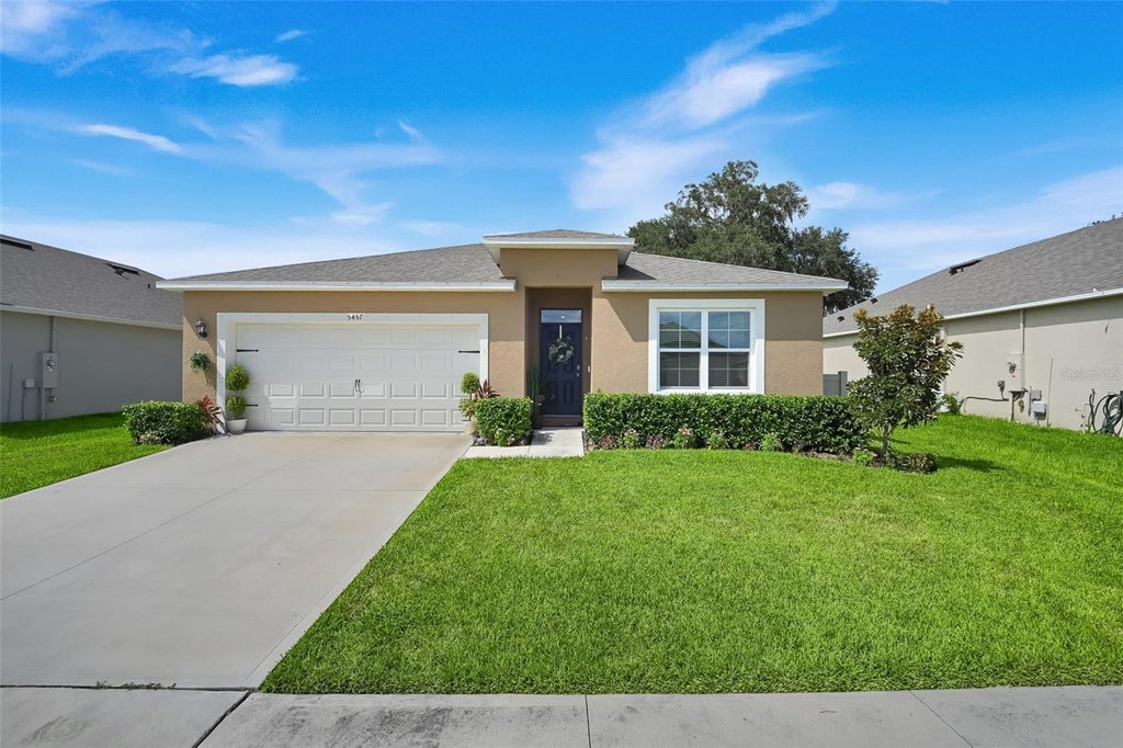 Photo of 5457 Hayloft Drive, Apopka, FL 32712 (MLS # O6438487)