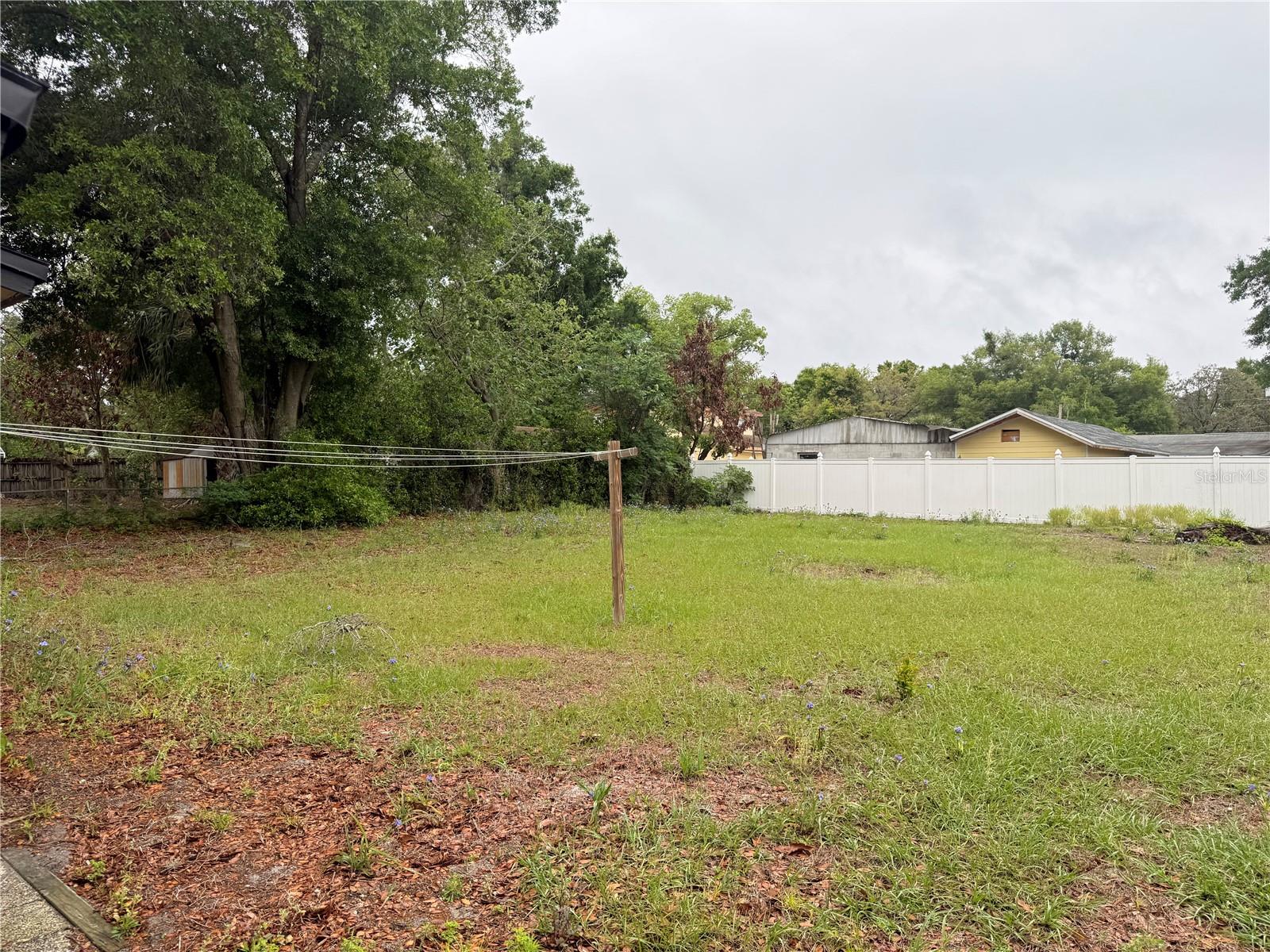 NORTH PINE HILLS - Residential