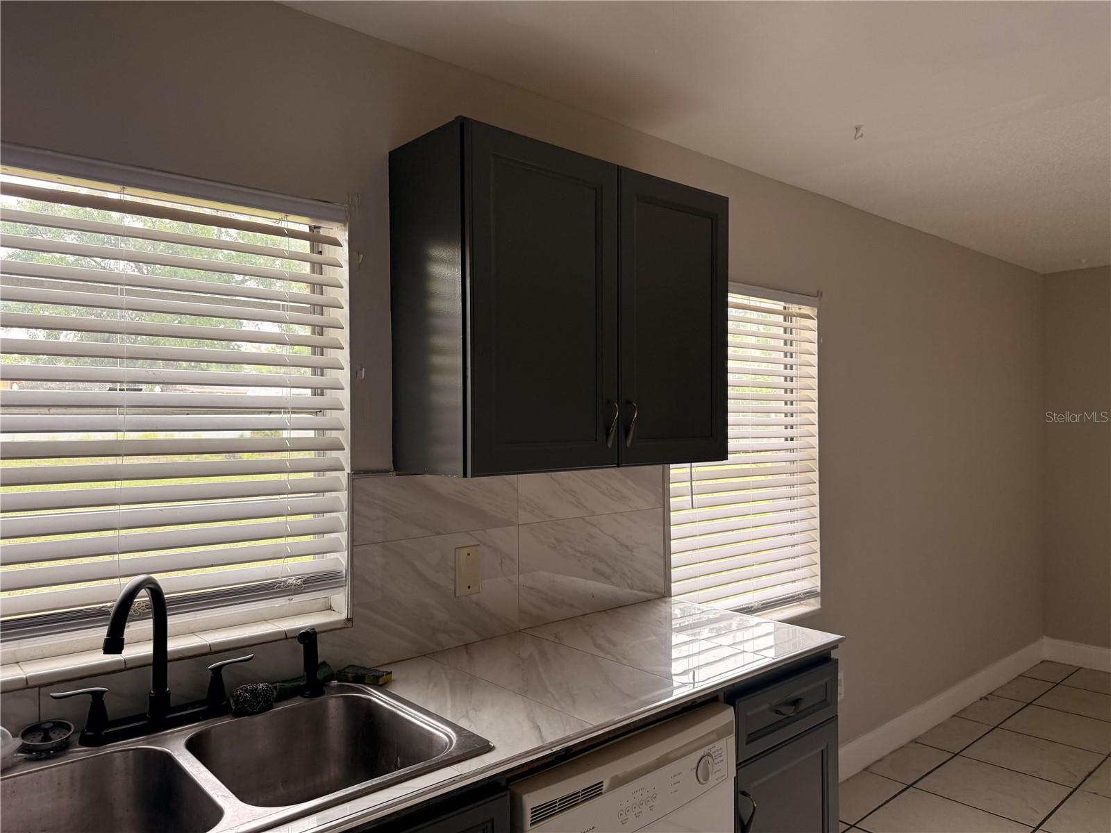 NORTH PINE HILLS - Residential