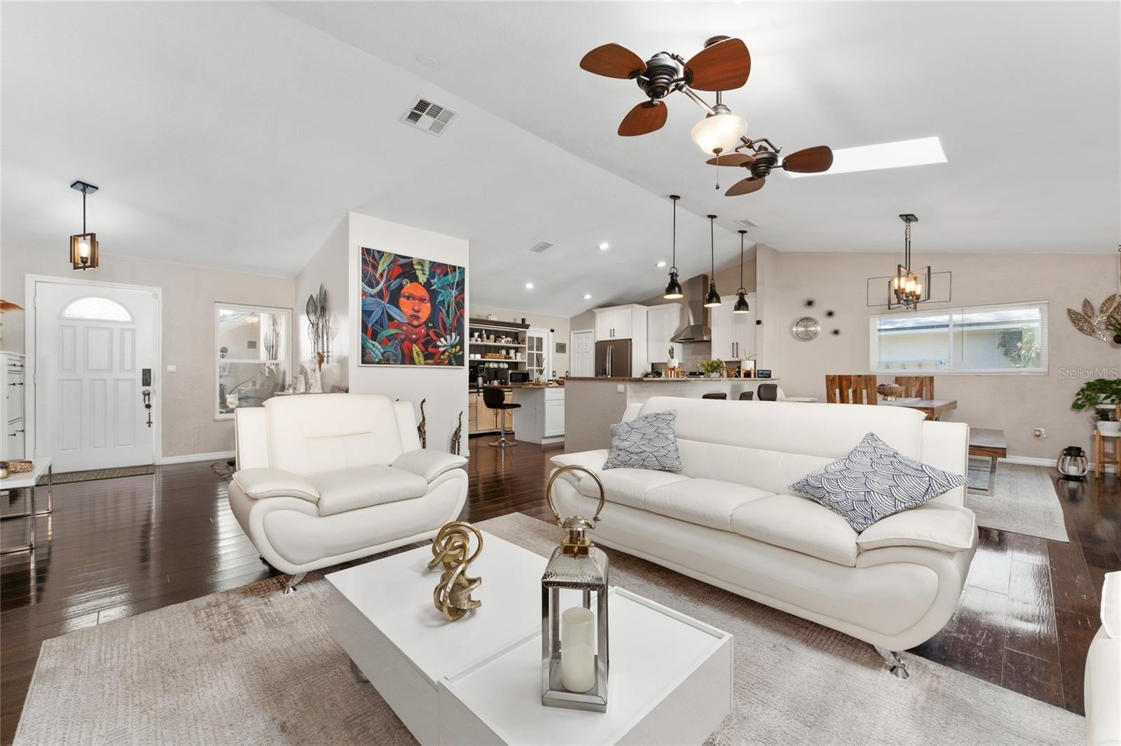 STERLING OAKS - Residential