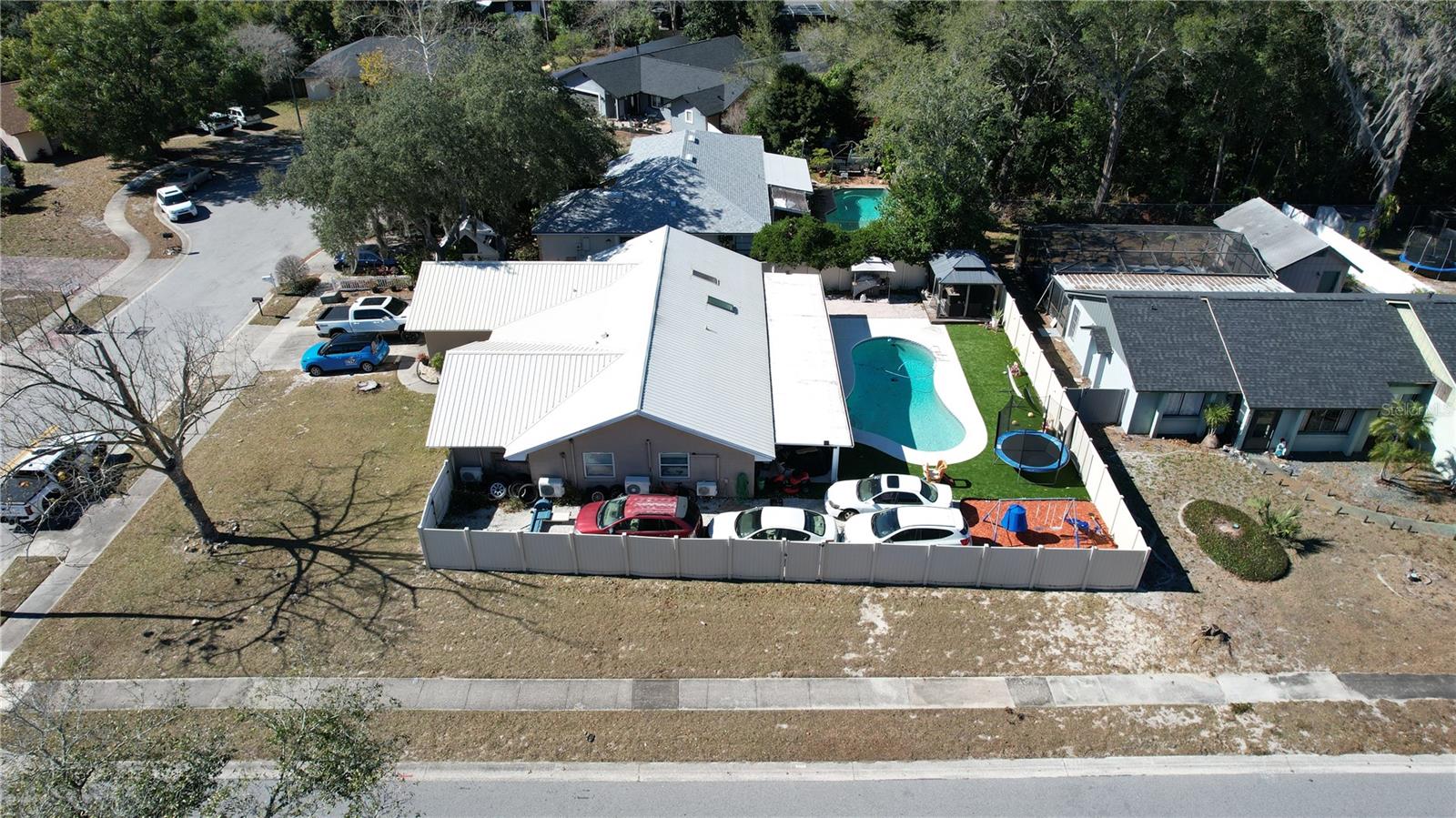 STERLING OAKS - Residential