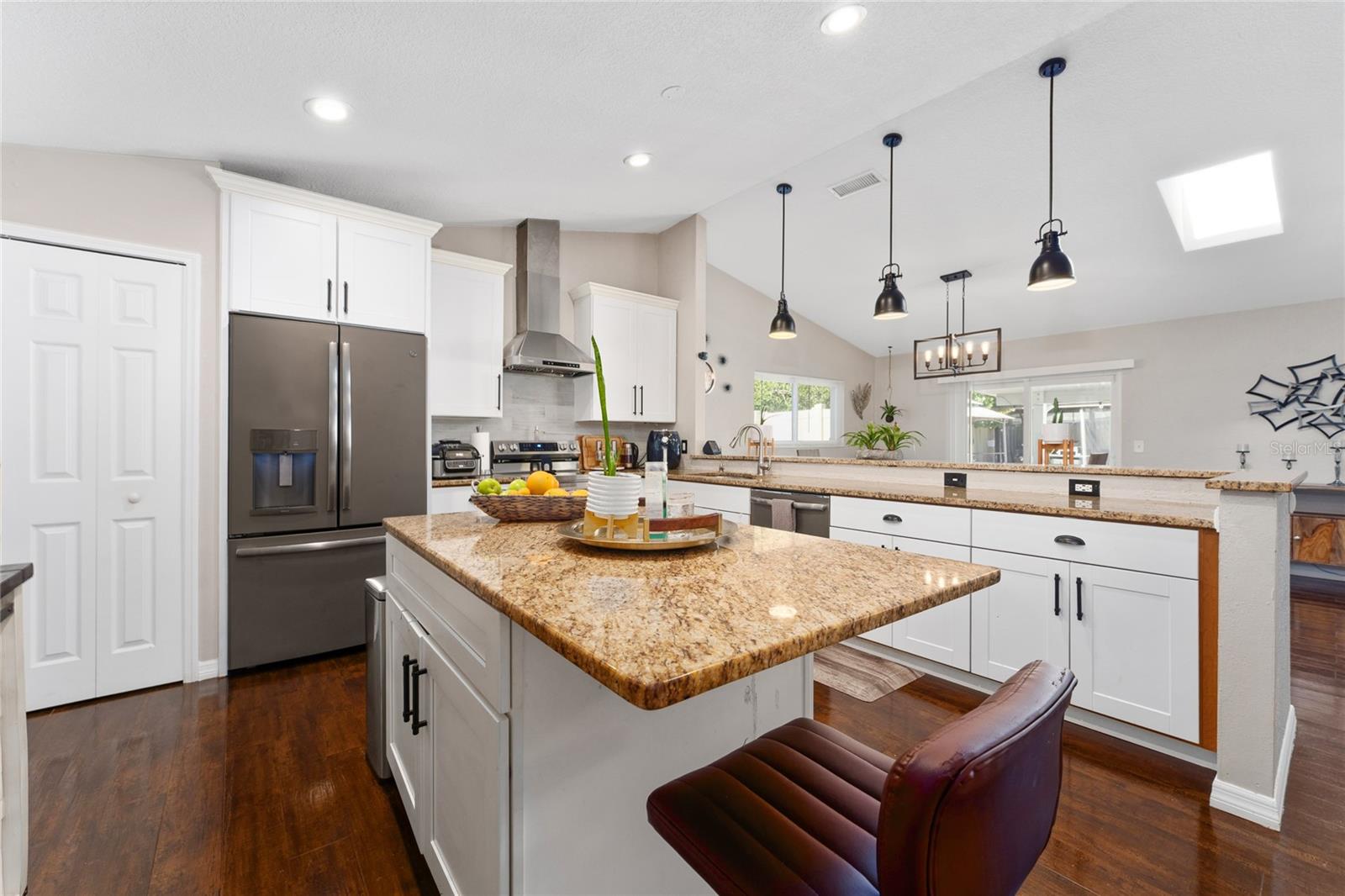 STERLING OAKS - Residential