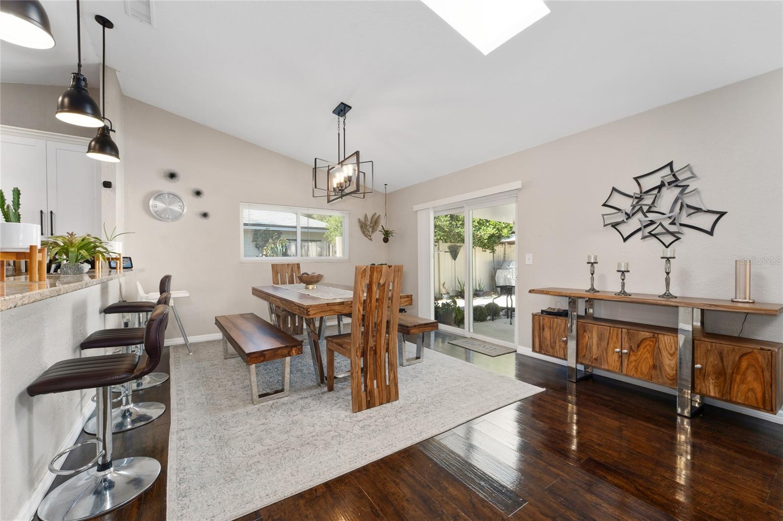 STERLING OAKS - Residential