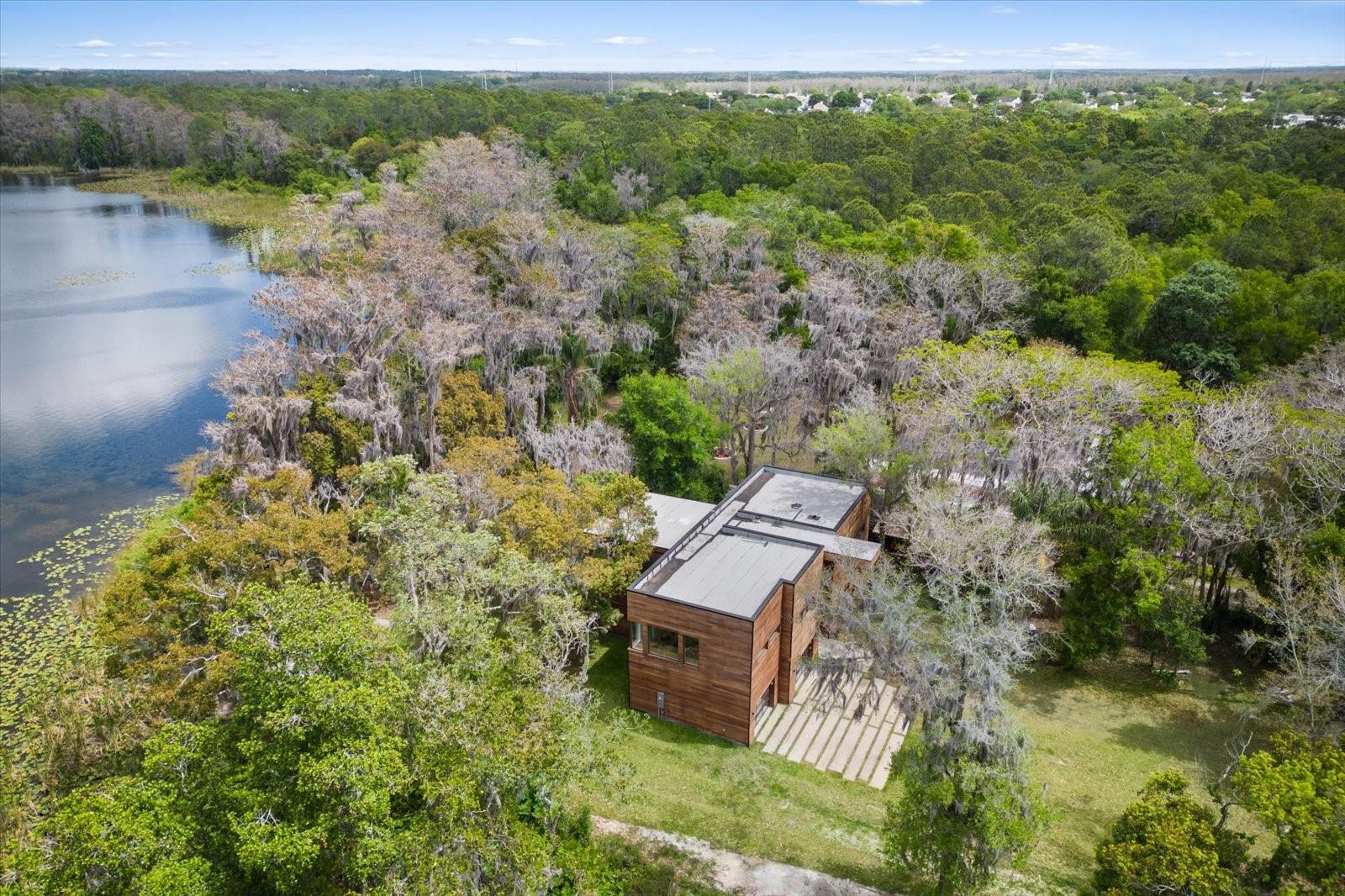 GOLDENROD/PERSHING - Residential Lease