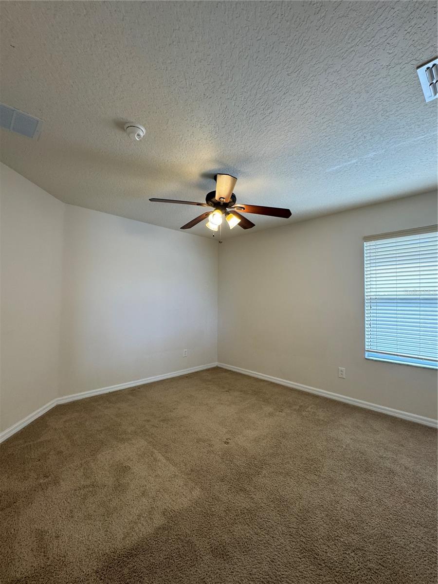 EAGLE CREEK - Residential Lease