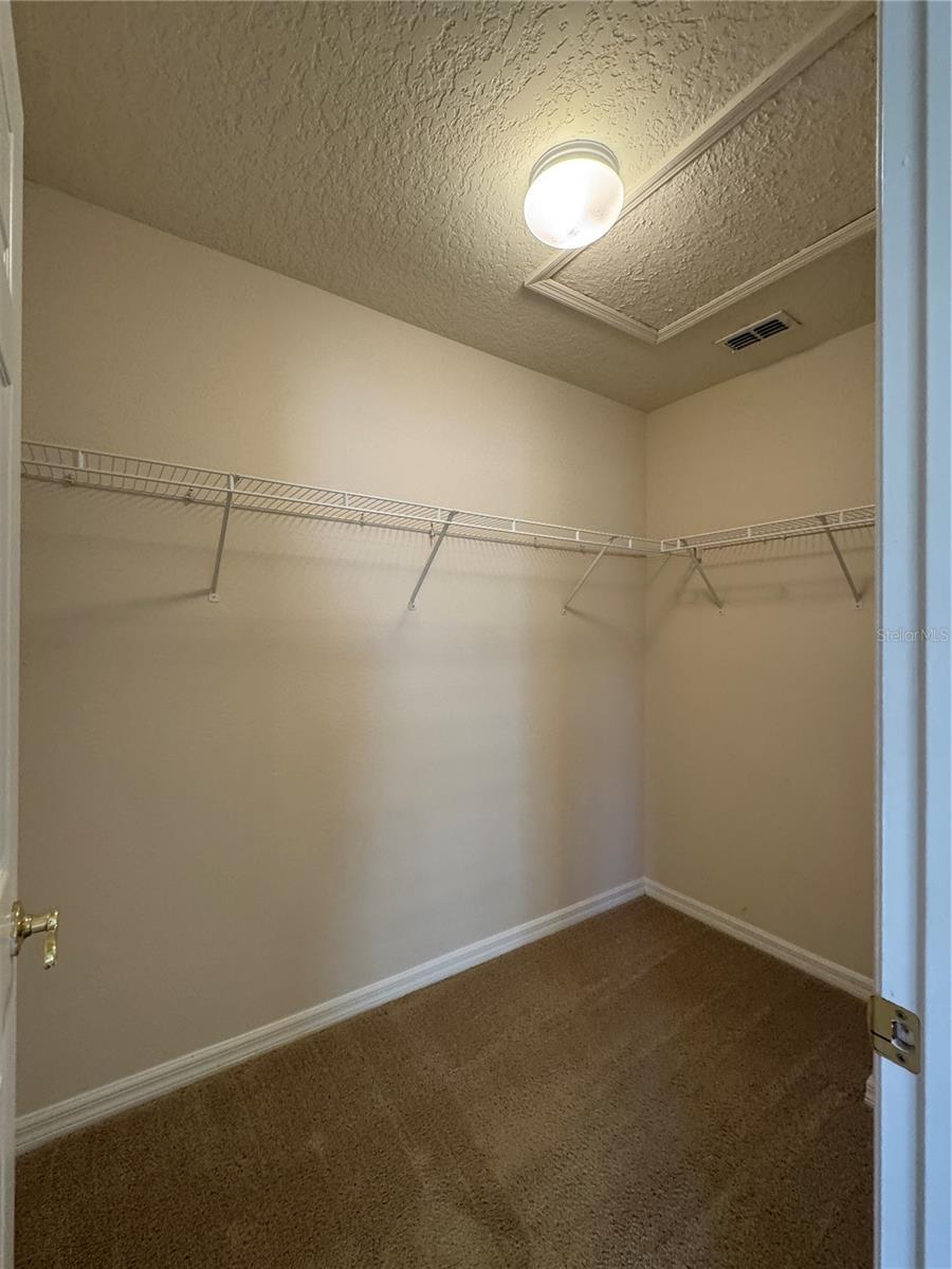 EAGLE CREEK - Residential Lease