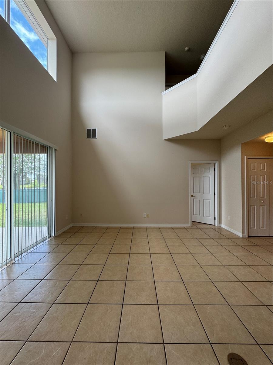 EAGLE CREEK - Residential Lease