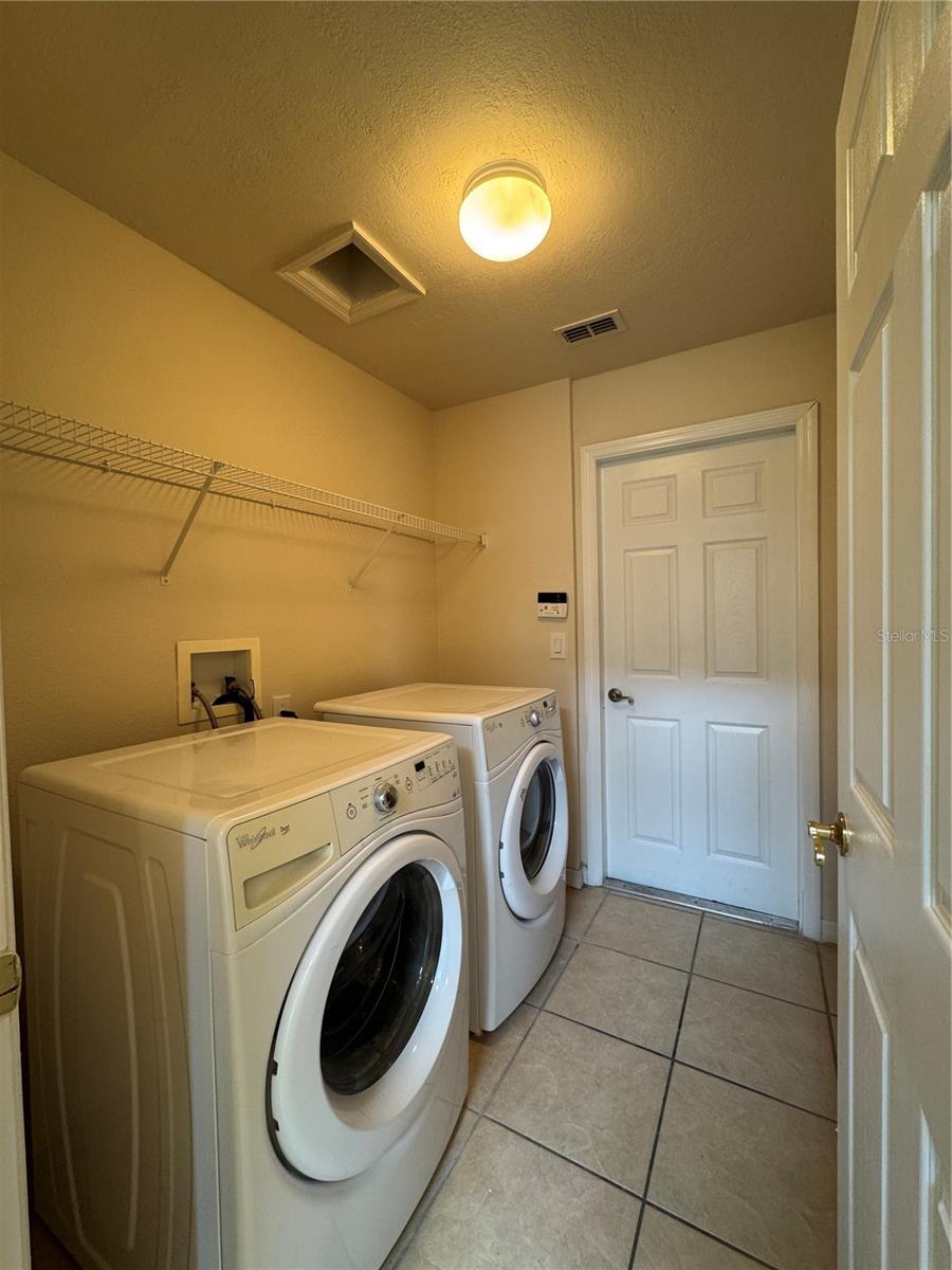 EAGLE CREEK - Residential Lease