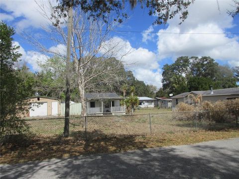 Tiny photo for 18601 SE 24th Lane, Ocklawaha, FL 32179 (MLS # OM719937)