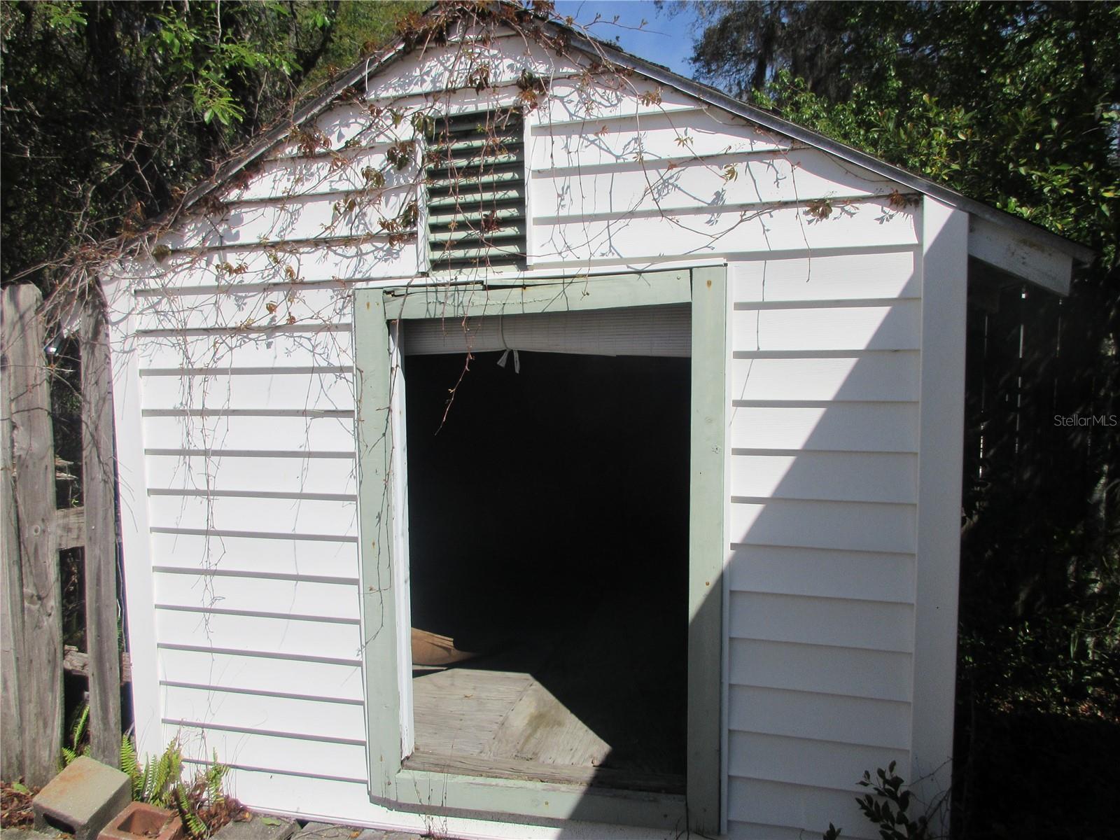 EAST MARION ESTATE - Residential