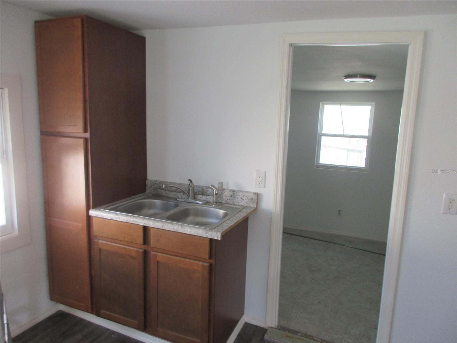 EAST MARION ESTATE - Residential