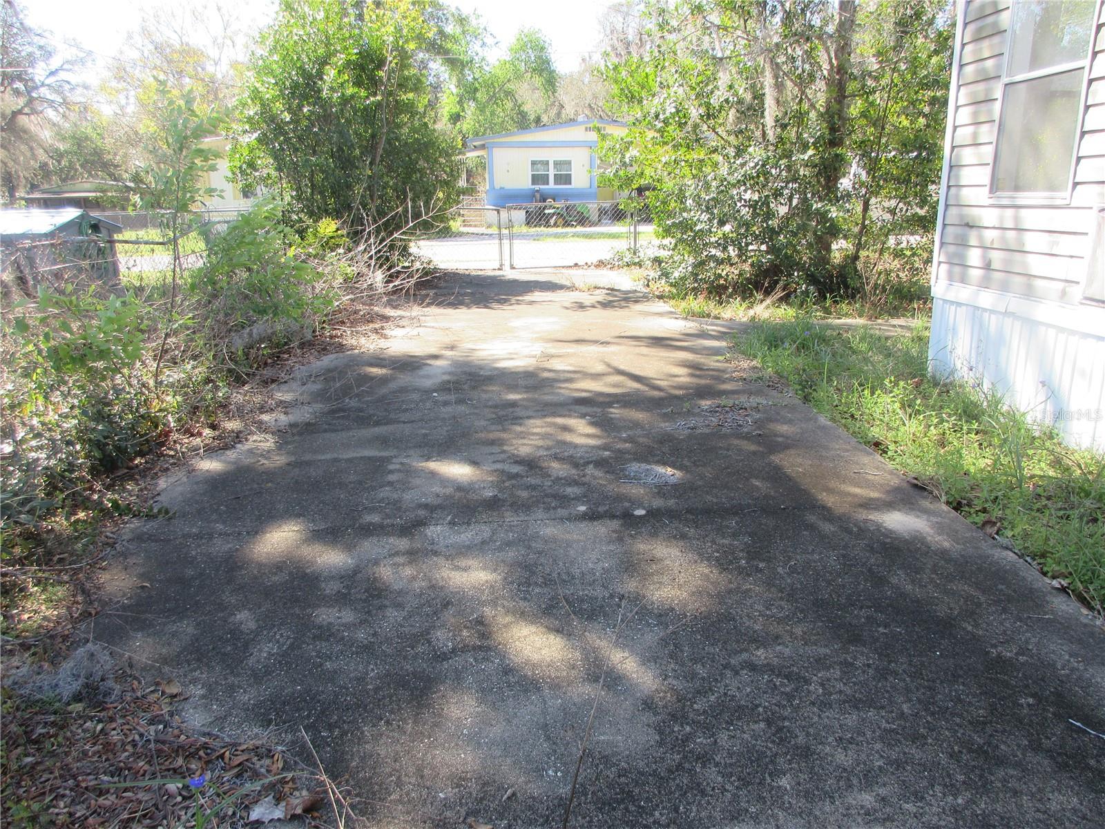 EAST MARION ESTATE - Residential