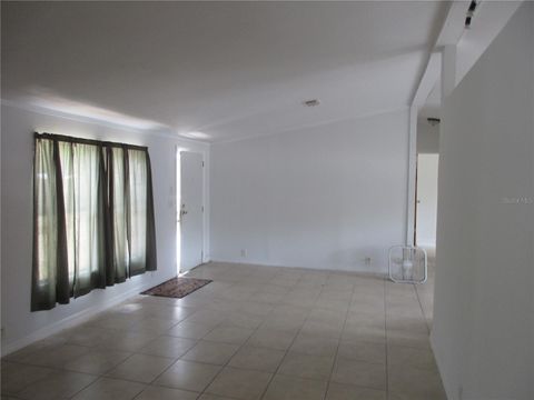 Tiny photo for 18601 SE 24th Lane, Ocklawaha, FL 32179 (MLS # OM719937)