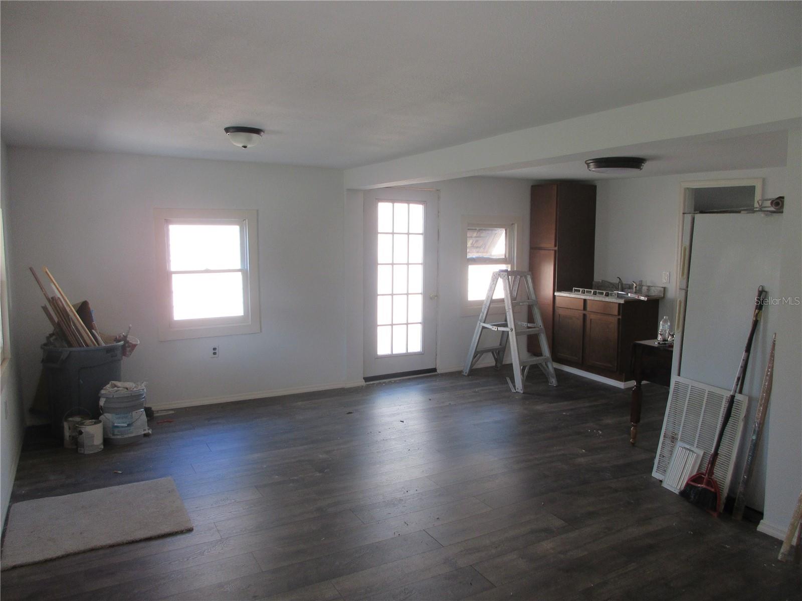 EAST MARION ESTATE - Residential