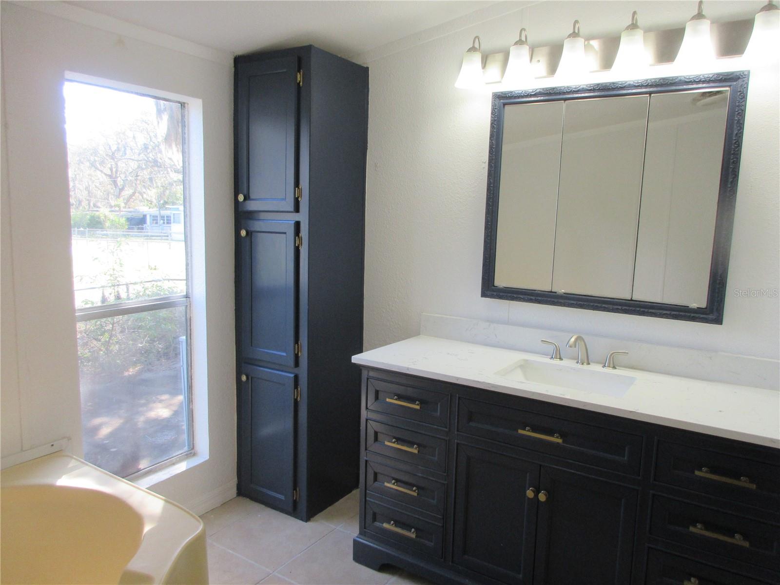 EAST MARION ESTATE - Residential