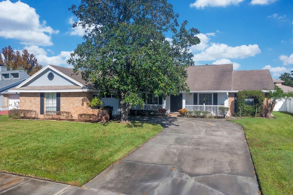 Photo of 3725 Rose Of Sharon Drive, Orlando, FL 32808 (MLS # O6364404)