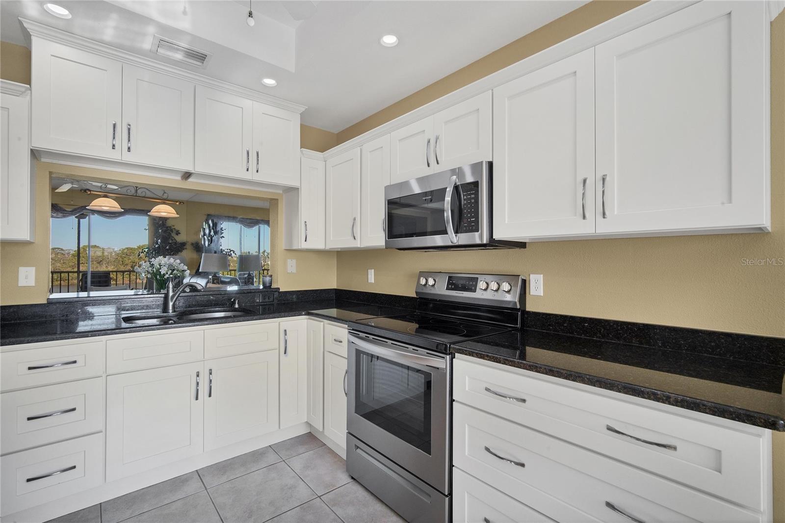 9610 CLUB SOUTH CIRCLE # 4207