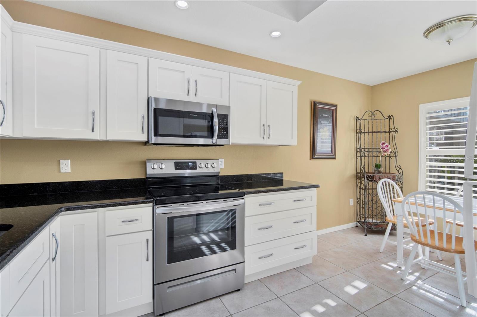 9610 CLUB SOUTH CIRCLE # 4207