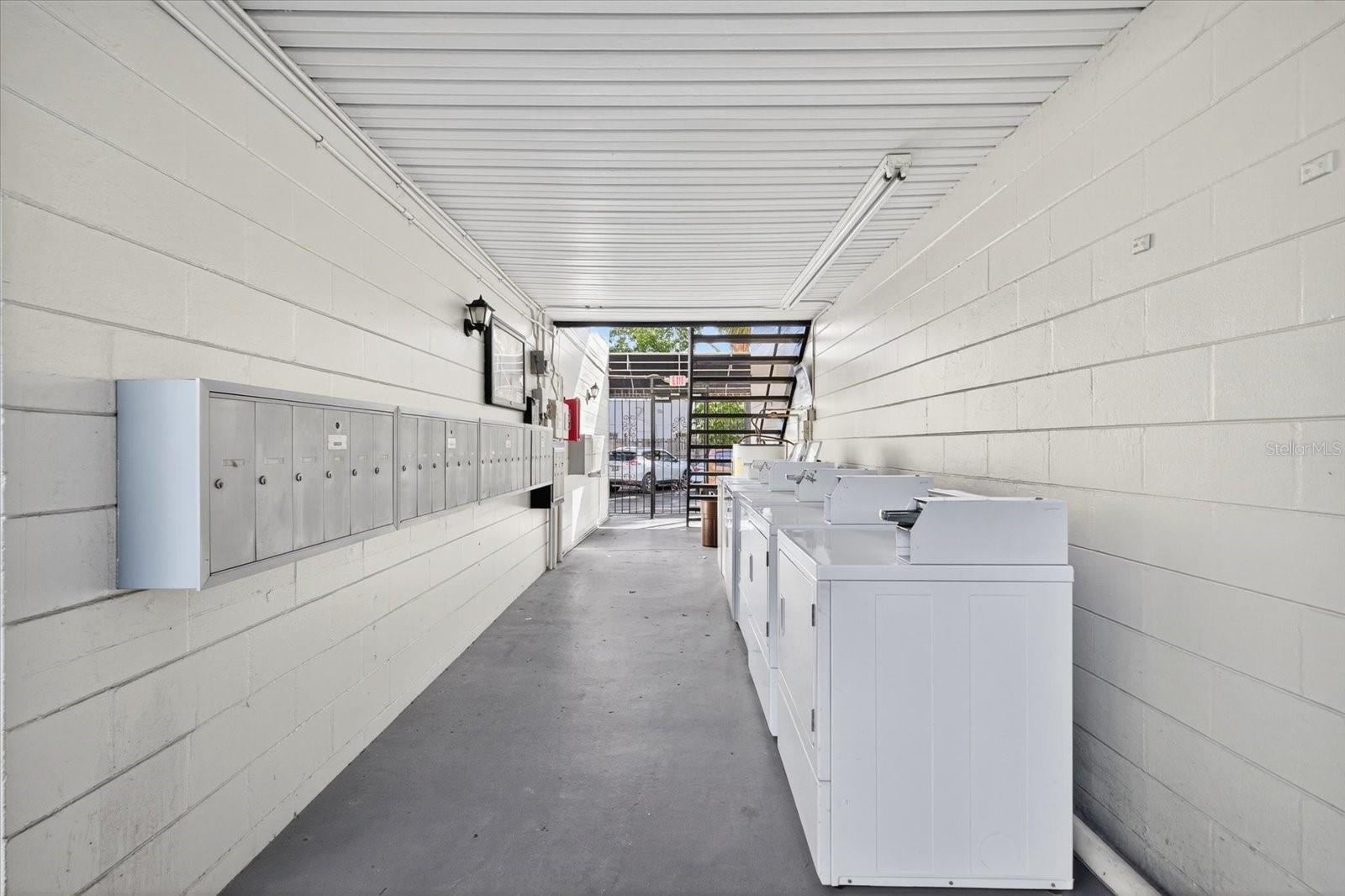 CHATEAU DE SEVILLE A CONDOMINI - Residential Lease