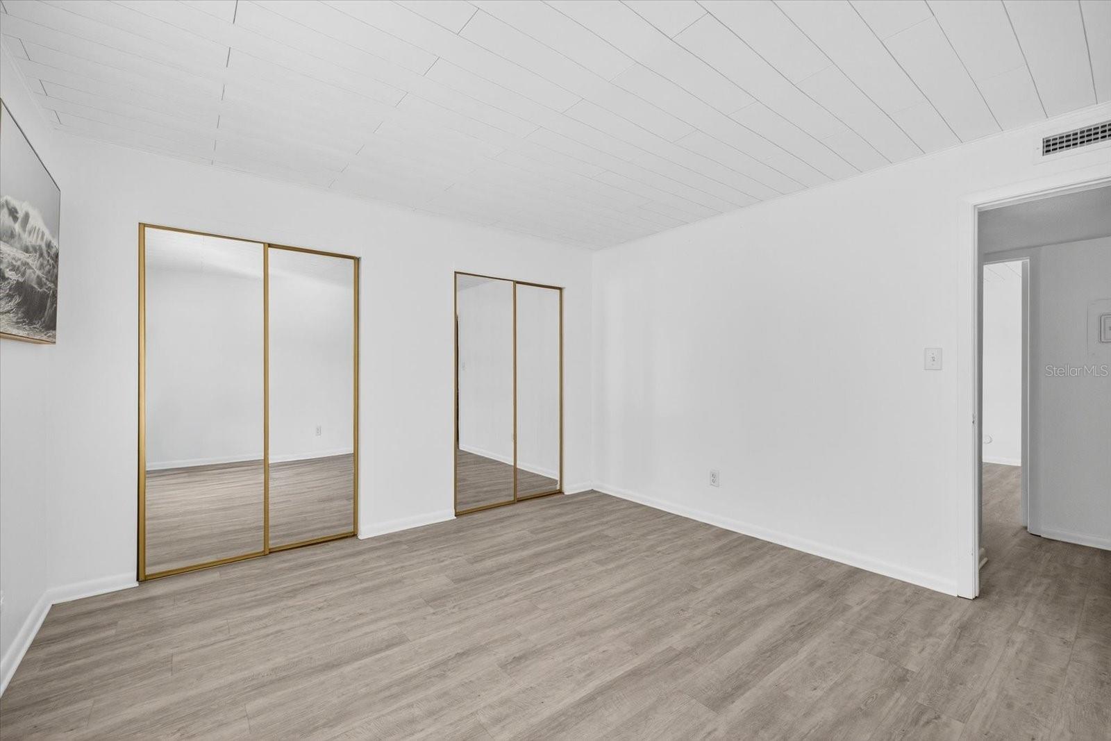 CHATEAU DE SEVILLE A CONDOMINI - Residential Lease