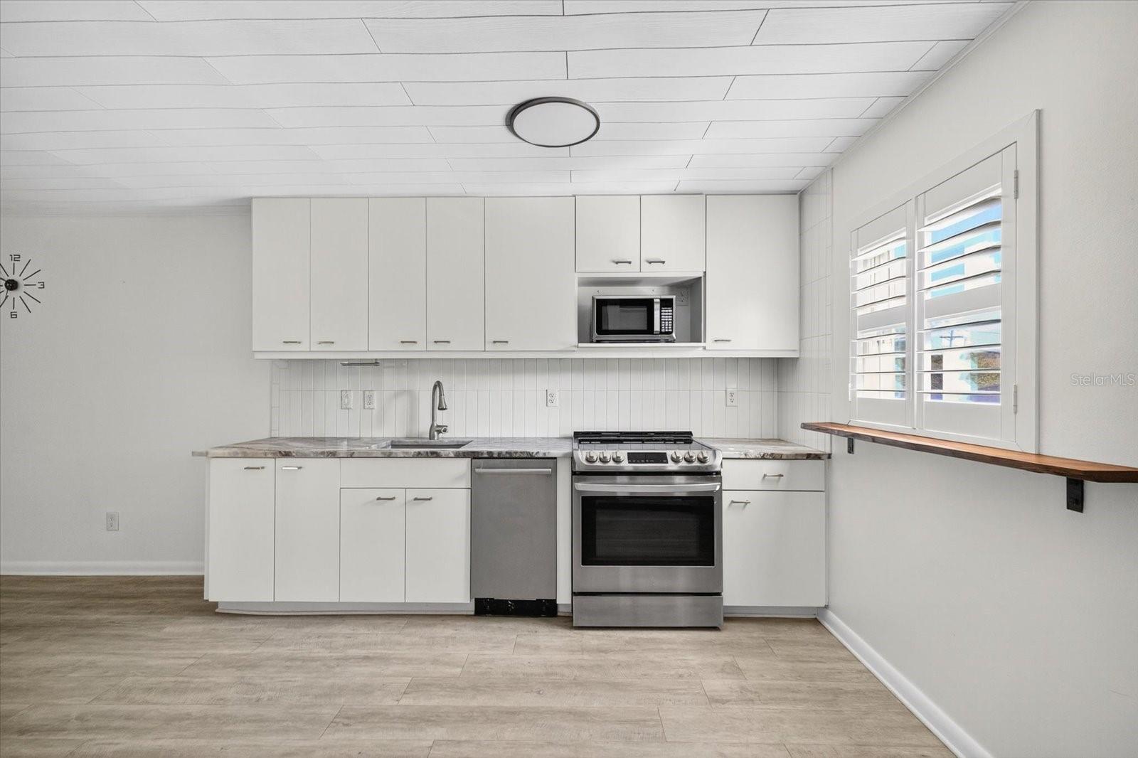 CHATEAU DE SEVILLE A CONDOMINI - Residential Lease