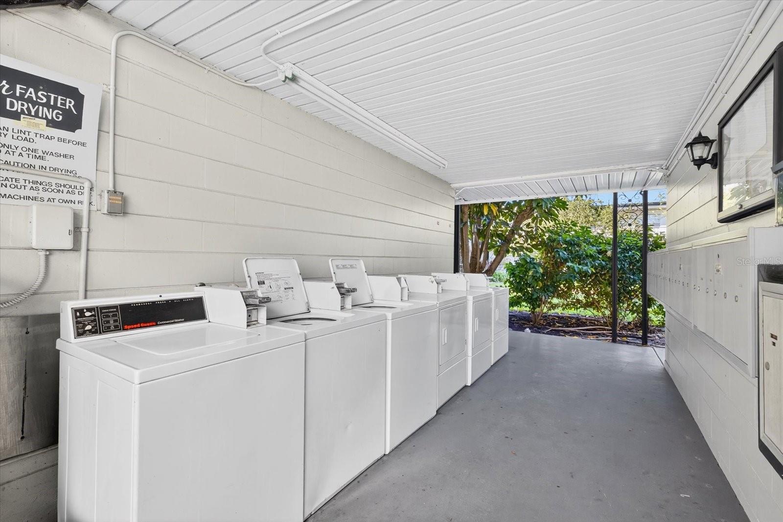 CHATEAU DE SEVILLE A CONDOMINI - Residential Lease