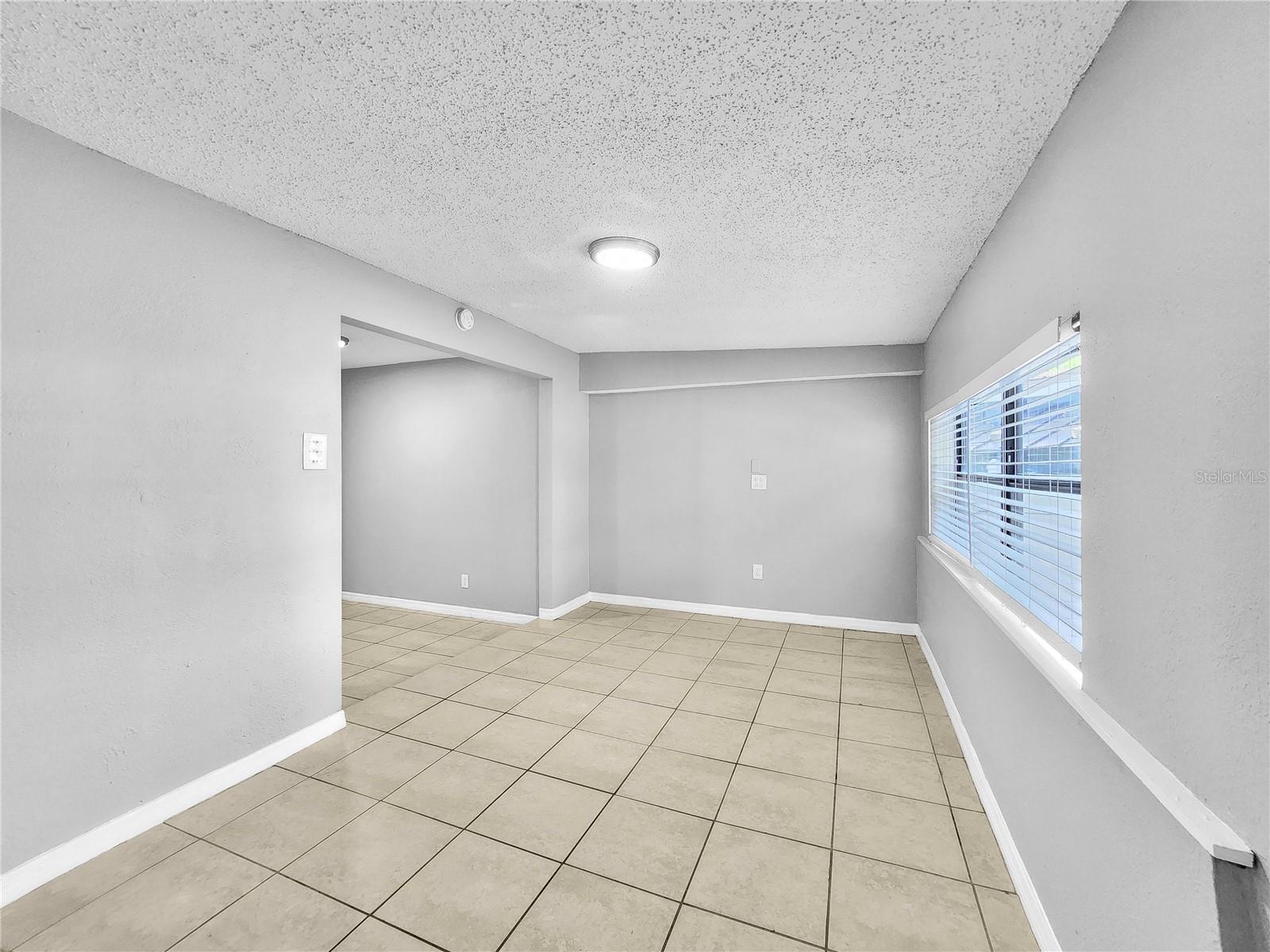 DON-ART ESTATES - Residential Lease