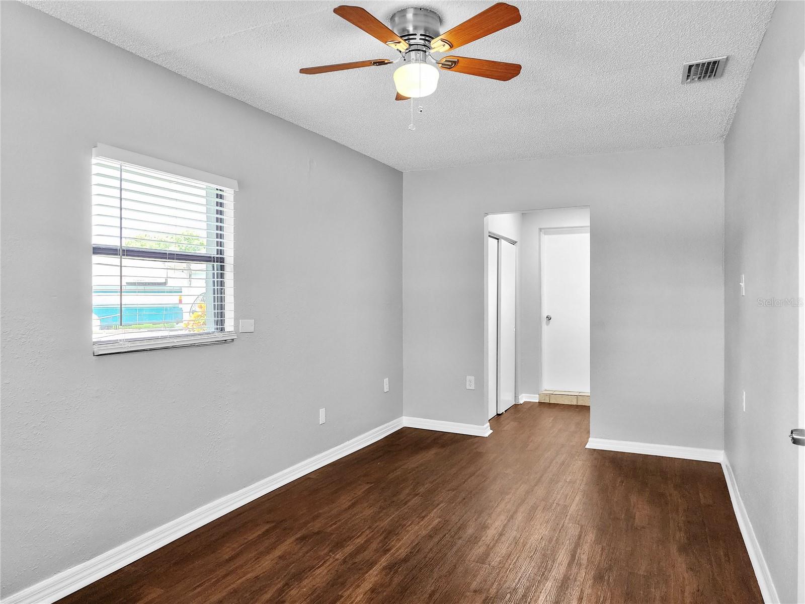 DON-ART ESTATES - Residential Lease