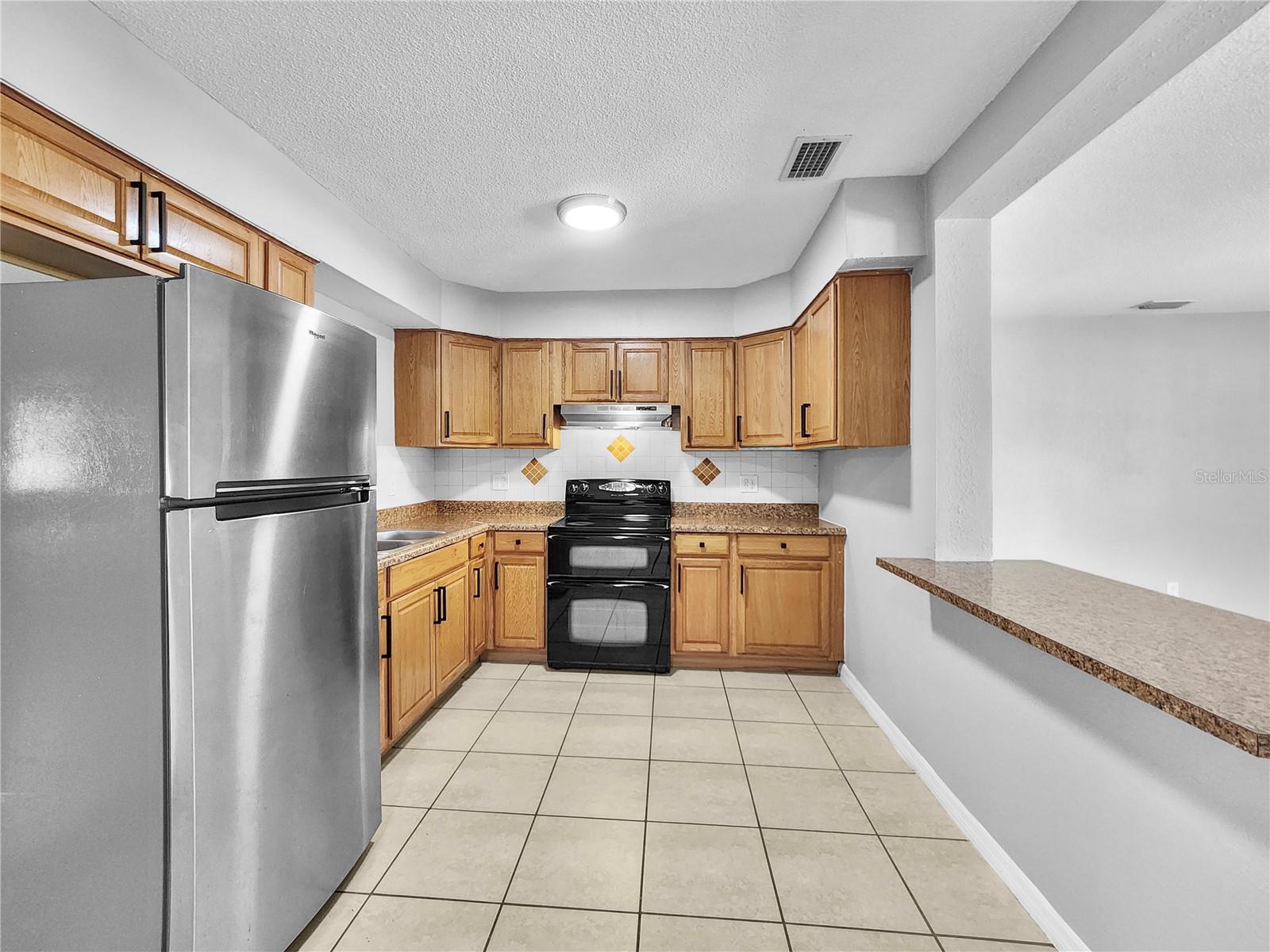 DON-ART ESTATES - Residential Lease