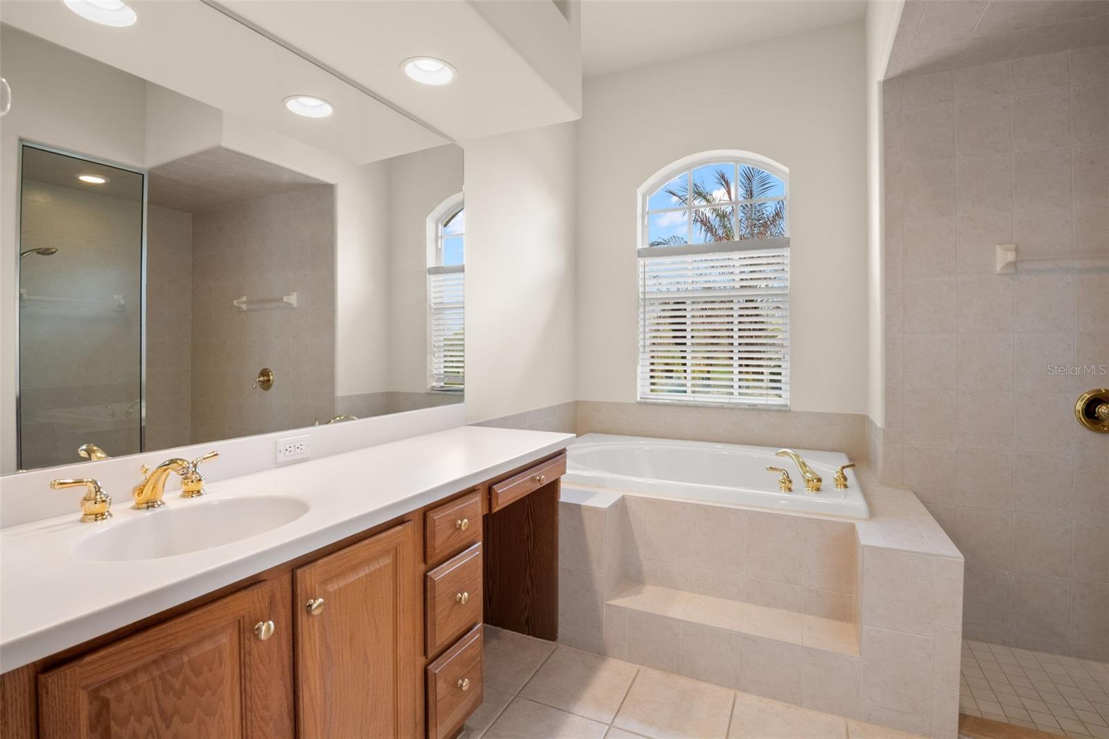 LAKE JOVITA GOLF & COUNTRY CLUB PH 03A - Residential