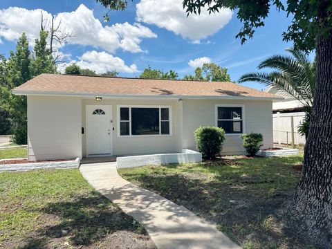 Photo of 4563 18th Avenue S, St Petersburg, FL 33711 (MLS # TB8416224)