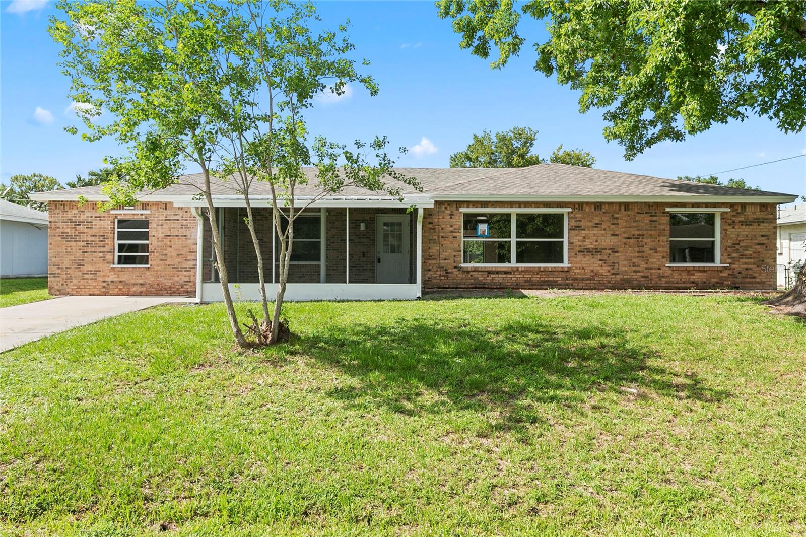 Beautifully Renovated Home - Move-In Ready!
This 3-bedroom, 2-bath home has been tastefully renovated from top to bottom. You'll love the modern kitchen with sleek quartz countertops, white cabinets, and brand-new stainless steel appliances—perfect for cooking and entertaining.
The spacious primary suite features an oversized walk-in closet and a fully updated bathroom with a stylish walk-in shower and double sinks. The open layout flows into a bright Florida room and a screened-in patio—ideal for relaxing or hosting guests.
Bonus space! The utility room offers flexibility and could easily be used as a home office or private den with its own entrance.
Enjoy peace of mind with a new roof, new A/C (air handler & condenser), new water heater, new vinyl floors, and fresh paint inside and out. Plus, there's NO HOA!
Great location—just minutes from the new Publix on St. John's Heritage Parkway, and easy access to I-95 and US-192, making shopping, dining, and even the beaches
Location