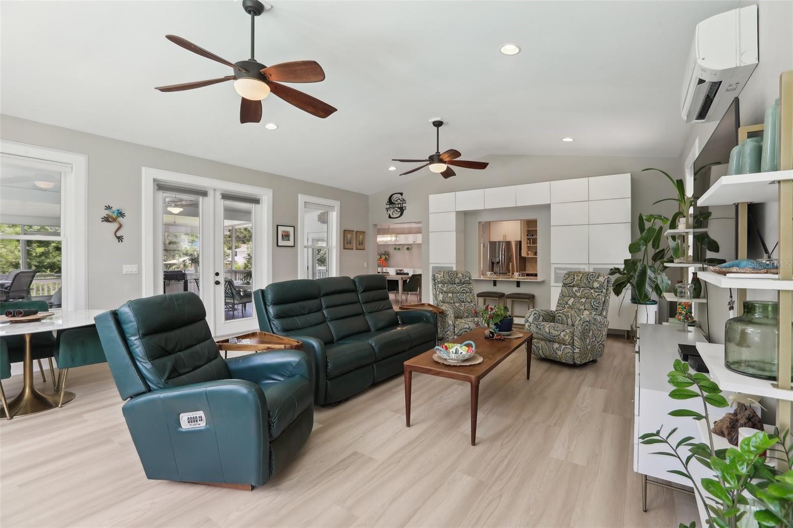 HARBOR HIGHLANDS - Residential