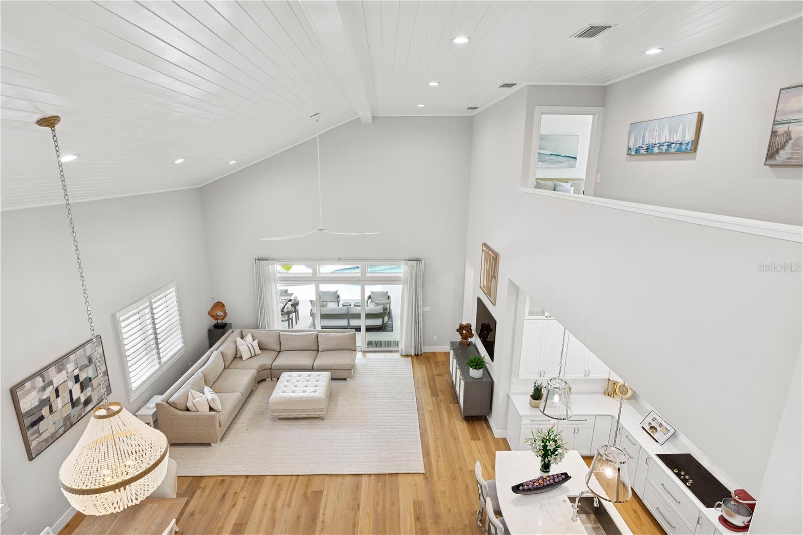 4013 RED ROCK LANE