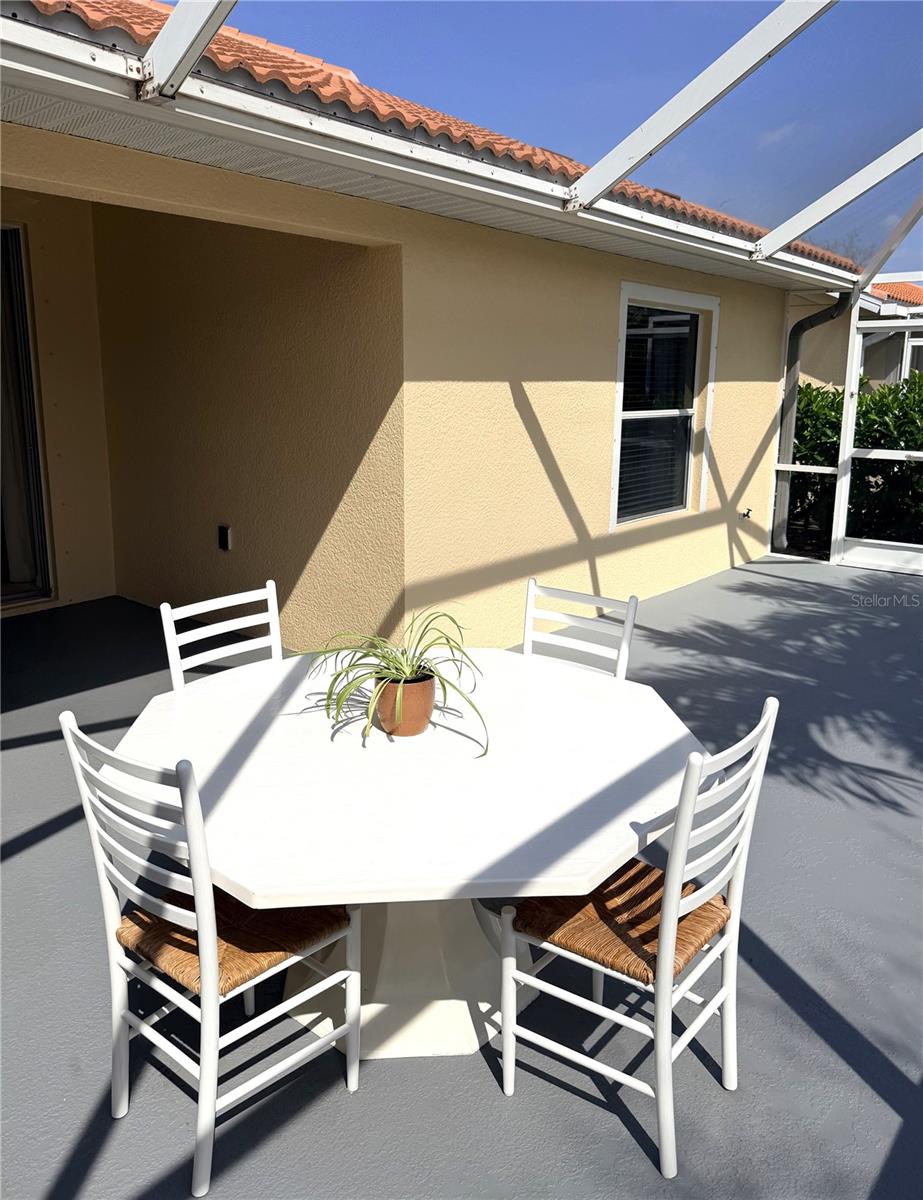 VILLA GRANDE/BURNT STORE ISLES - Residential