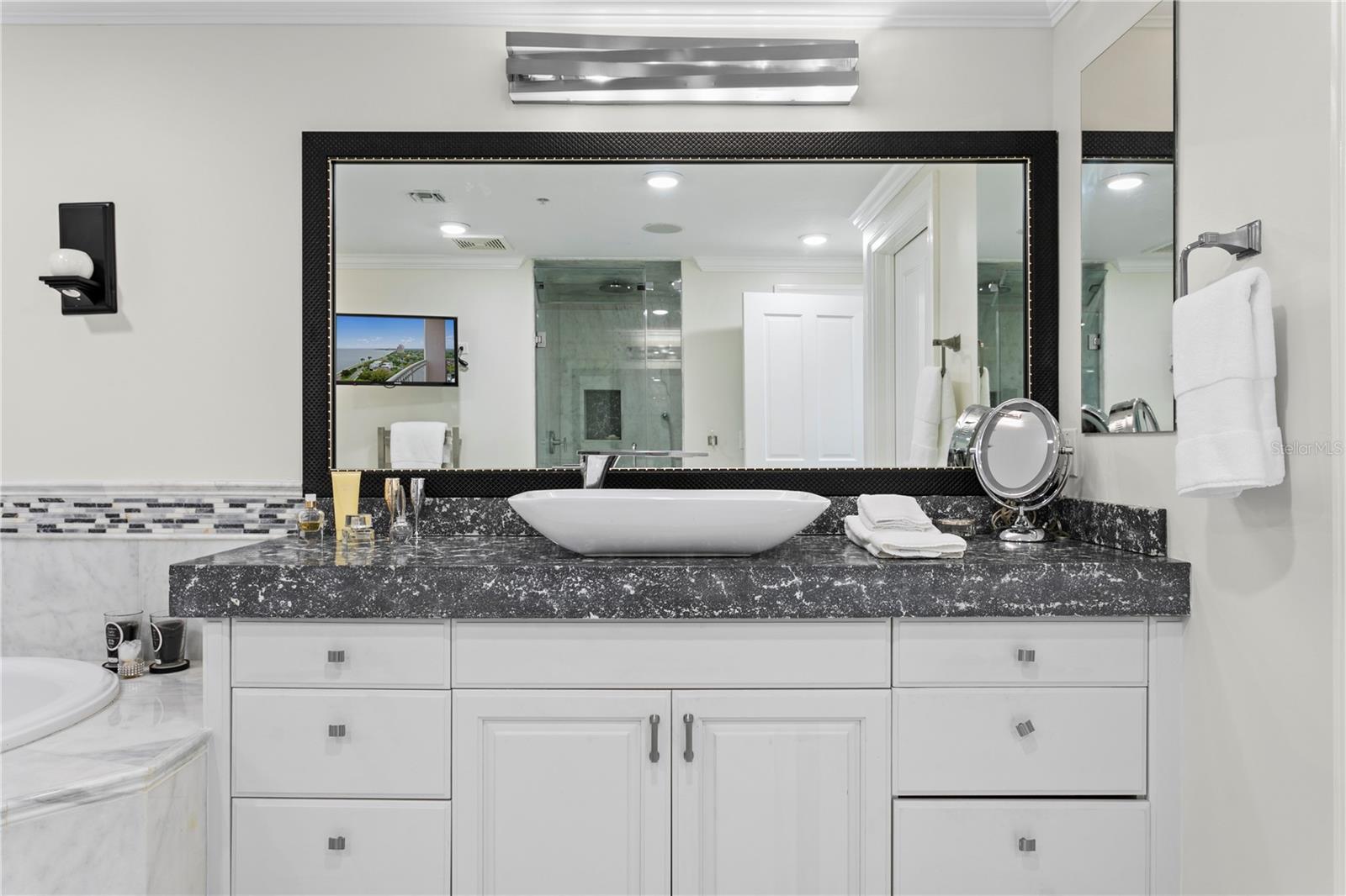 THE ALAGON ON BAYSHORE A CONDO - Residential