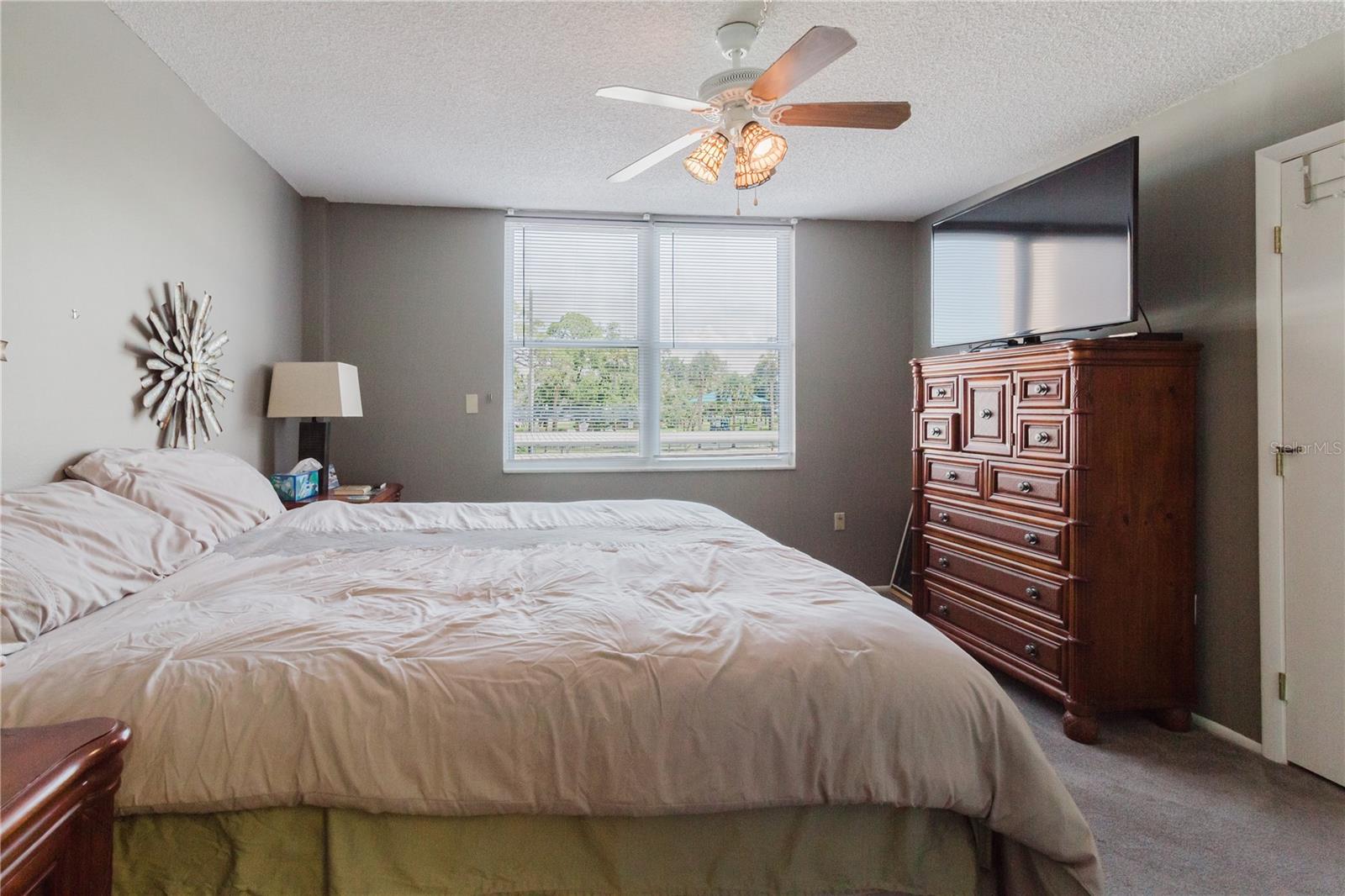 EDGEWATER ARMS 3RD CONDO - Residential Lease