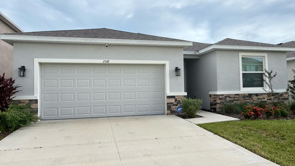 Photo of 2518 Chapel Oak Bend, Wesley Chapel, FL 33543 (MLS # TB8402092)