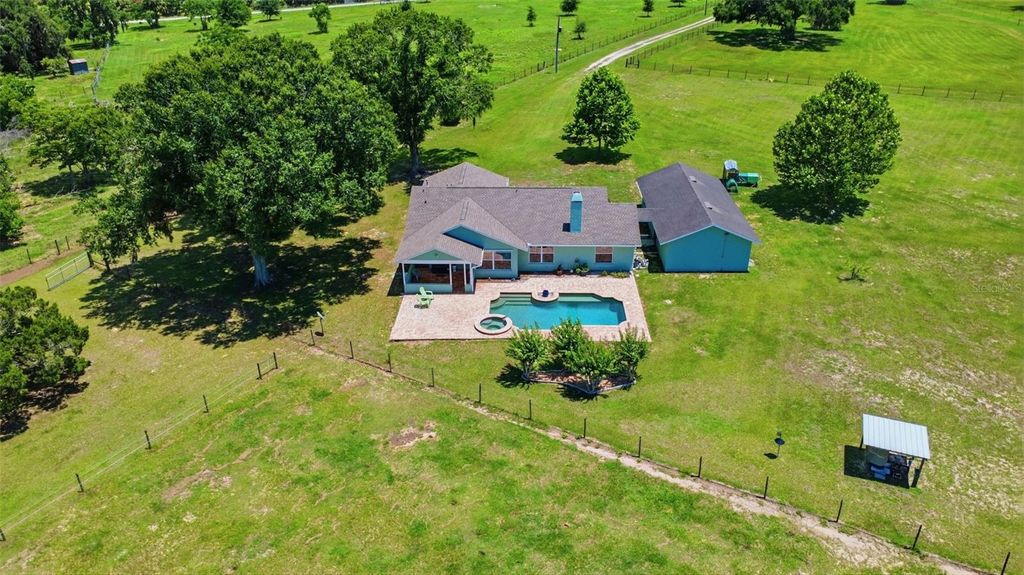 Photo of 1200 N Hart Road, Geneva, FL 32732 (MLS # V4949715)
