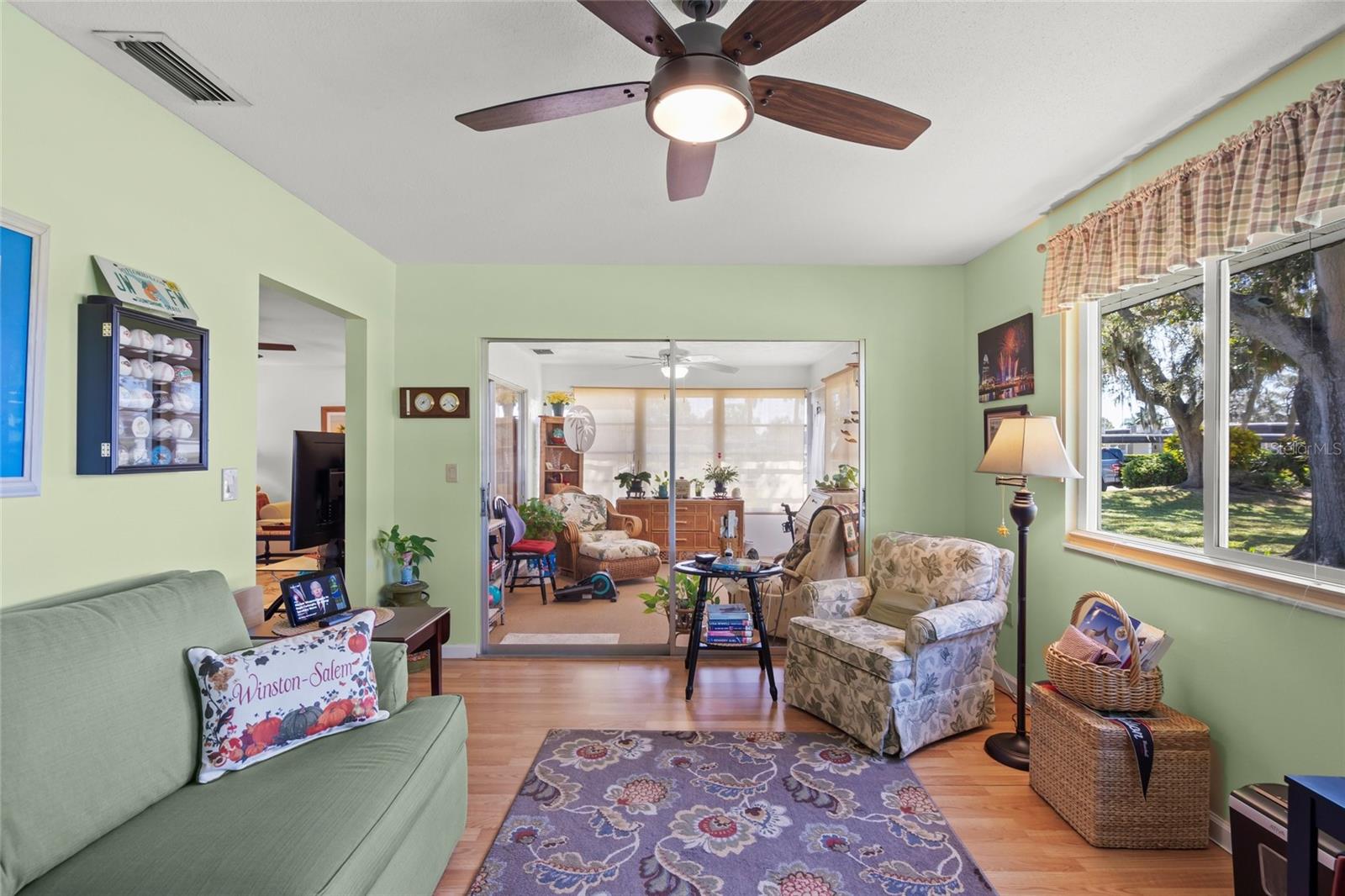 GLEN OAKS RIDGE VILLAS 2 - Residential