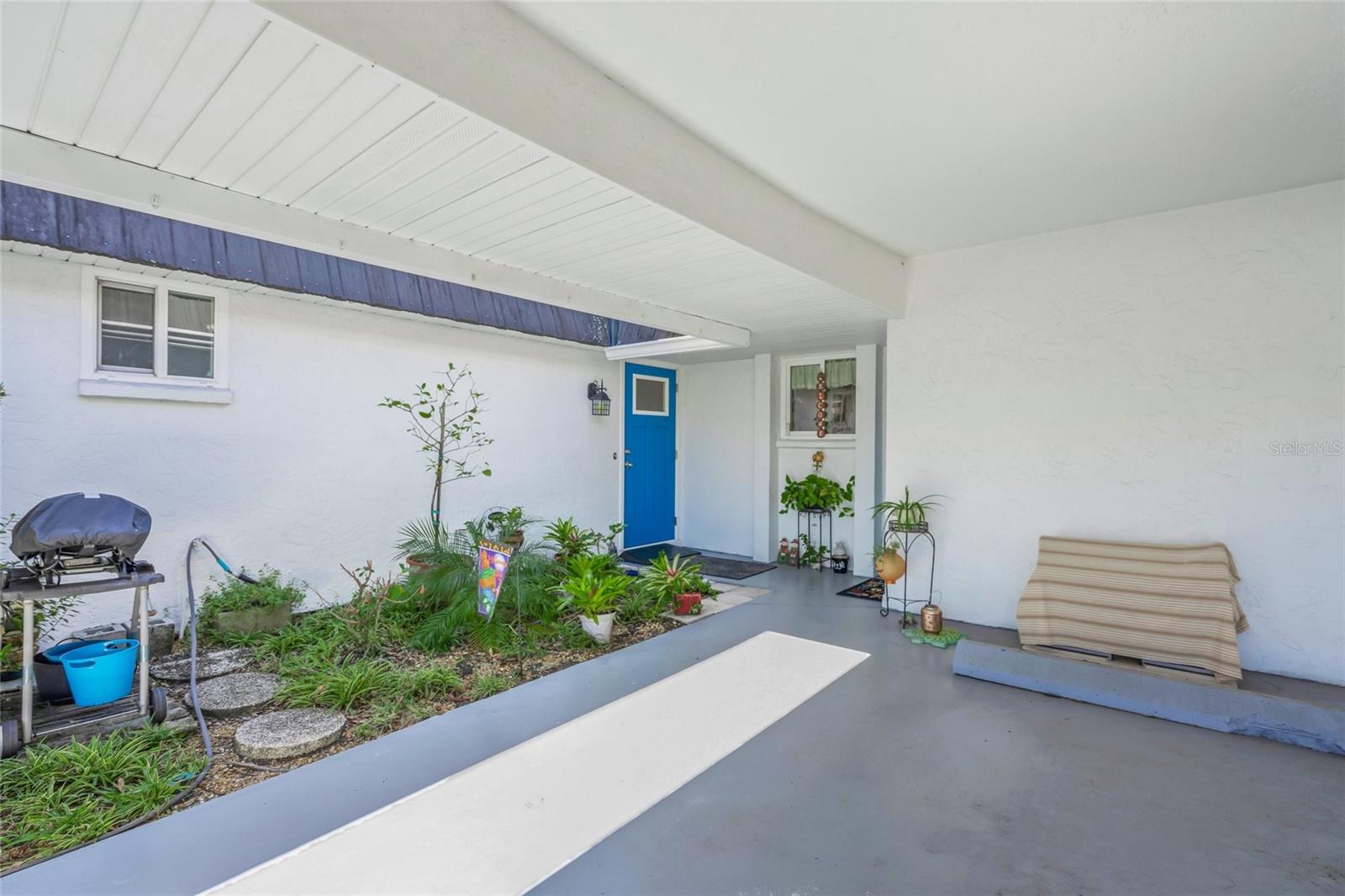 1325 GLEN OAKS DRIVE E 133