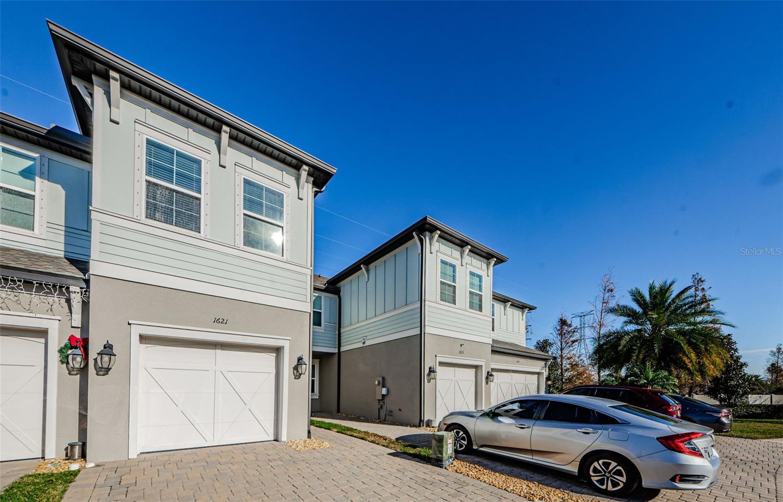 1621 EAGLE CREEK DRIVE