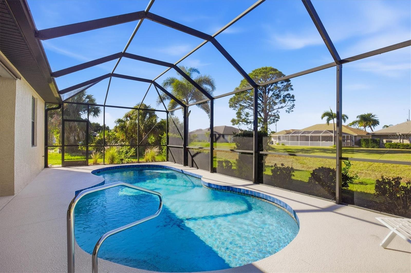 ROTONDA WEST BROADMOOR - Residential