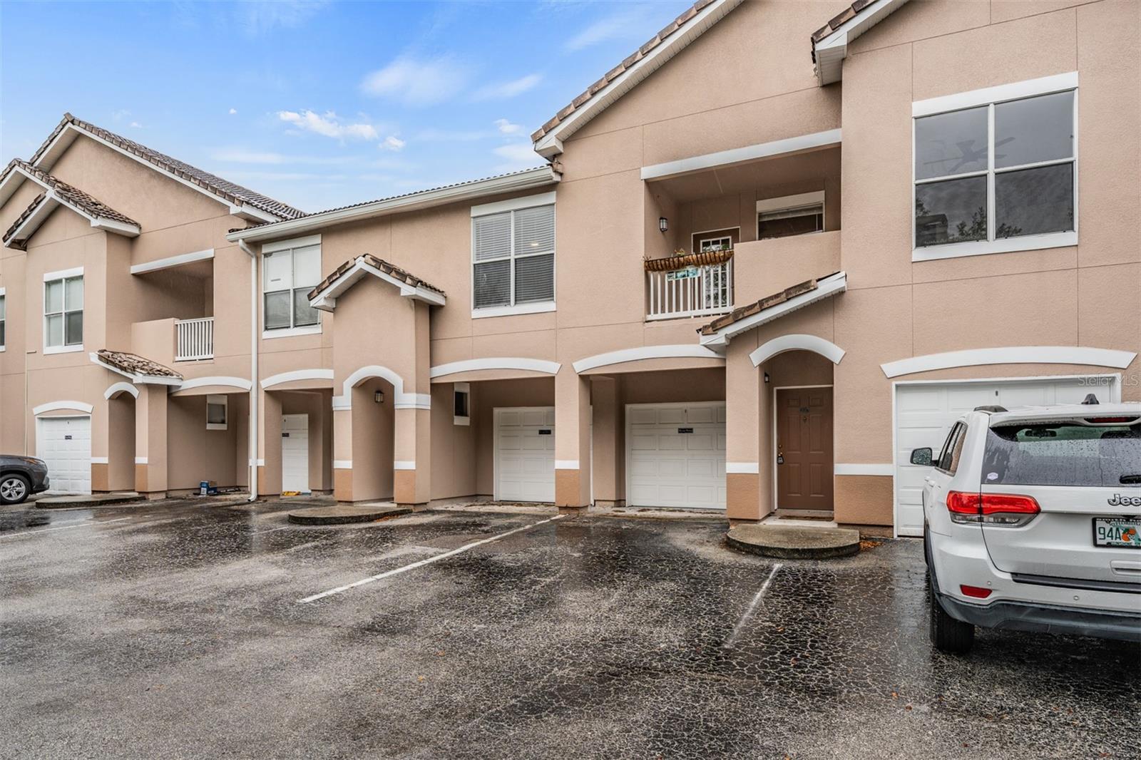 THE VILLAS CONDO - Residential