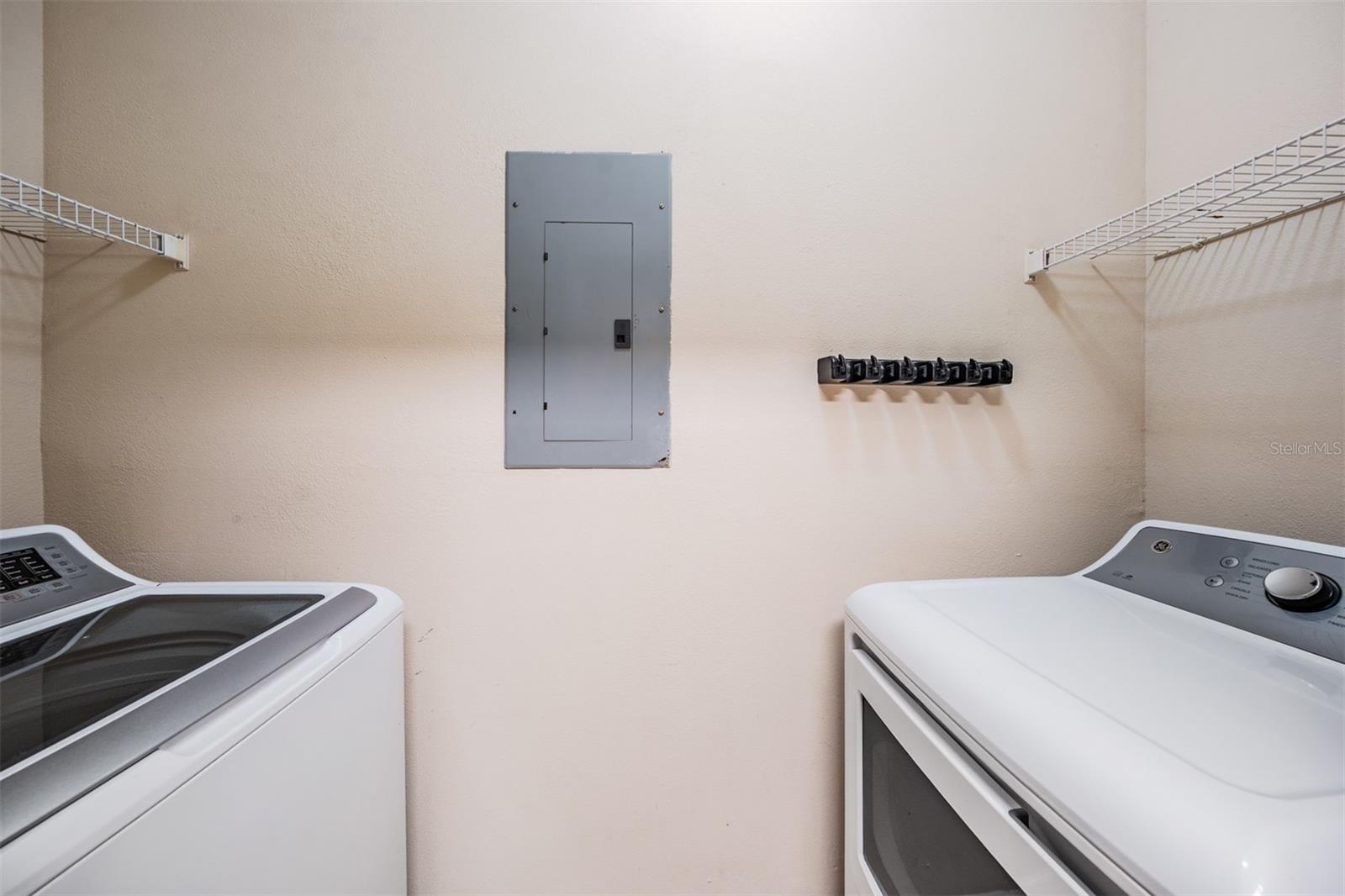 THE VILLAS CONDO - Residential