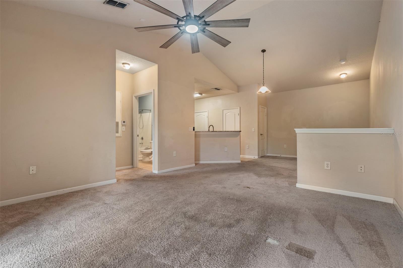 THE VILLAS CONDO - Residential