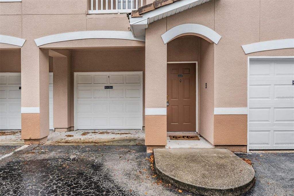 Photo of 18107 Villa Creek Drive #18107, Tampa, FL 33647 (MLS # TB8492992)